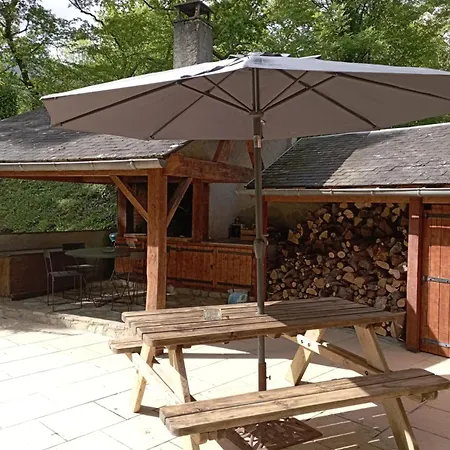Maison Avec Piscine Au Milieu Des Bois